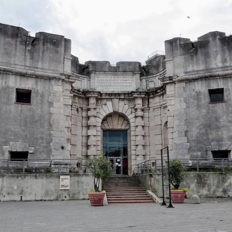 Casa Cimella, Un Nido Nel Cuore Del Porto Antico Cod Citra 010025-lt-2629 Genua