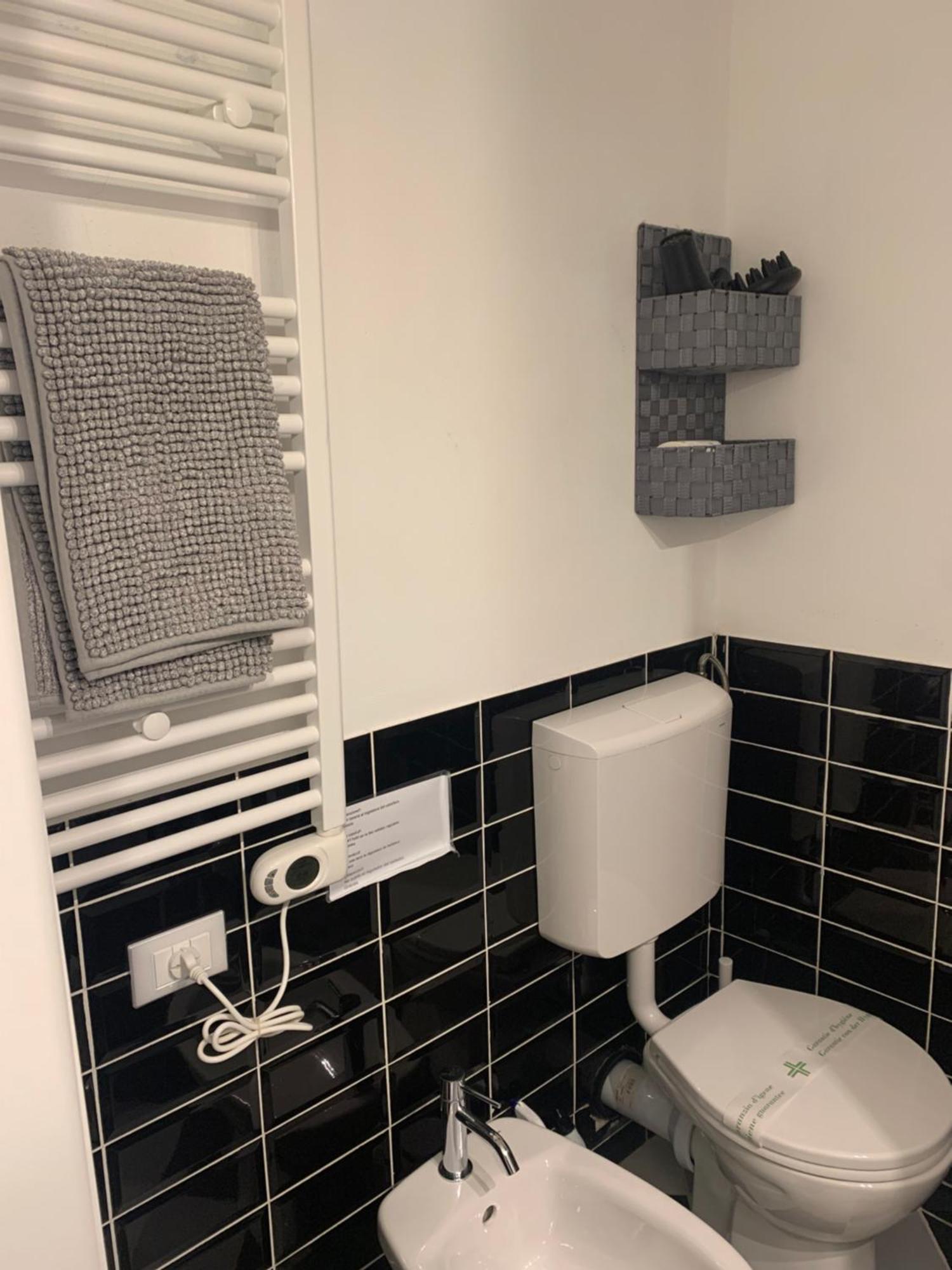 Casa Cimella, Un Nido Nel Cuore Del Porto Antico Cod Citra 010025-lt-2629 Genua