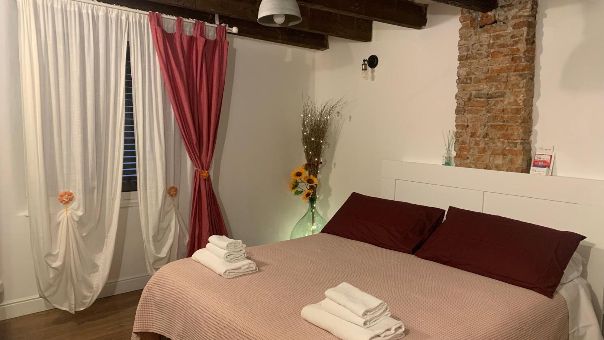 Casa Cimella, Un Nido Nel Cuore Del Porto Antico Cod Citra 010025-lt-2629 *